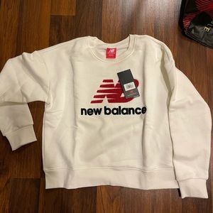 Women’s New Balance Crewneck
